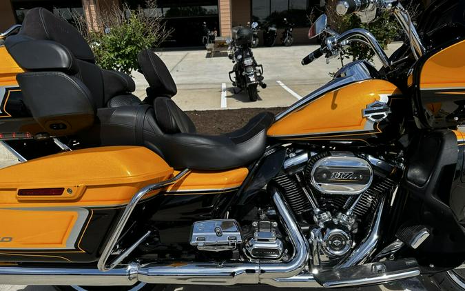 2022 Harley-Davidson CVO™ Road Glide Limited Hightail Yellow Pearl