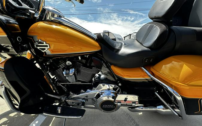 2022 Harley-Davidson CVO™ Road Glide Limited Hightail Yellow Pearl