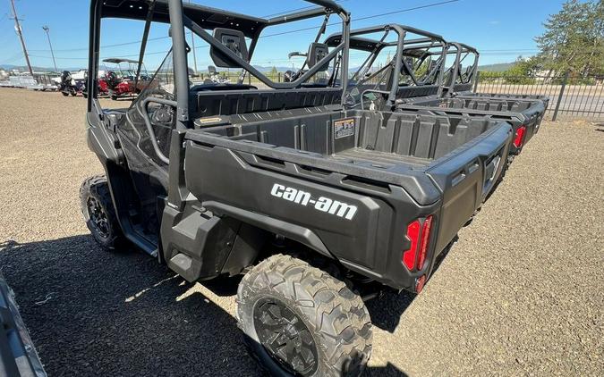 2024 Can-Am® Defender HD7