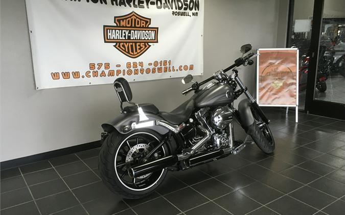 2016 Harley-Davidson Softail Breakout