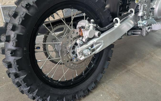 2027 Kawasaki KLX 140R