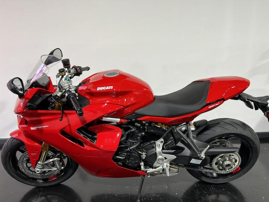 2023 Ducati SuperSport 950 S Ducati Red