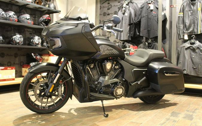 2020 Indian Motorcycle® Challenger Dark Horse®