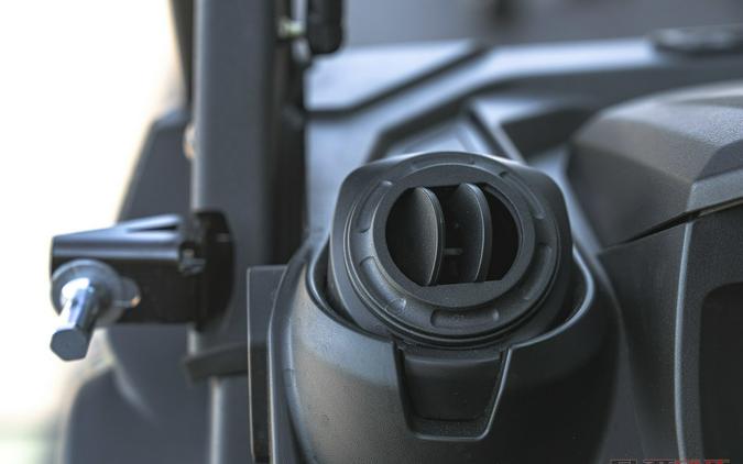 2025 Can-Am DEFENDER HD10 LIMITED