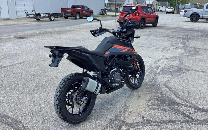 2022 KTM Adventure 390