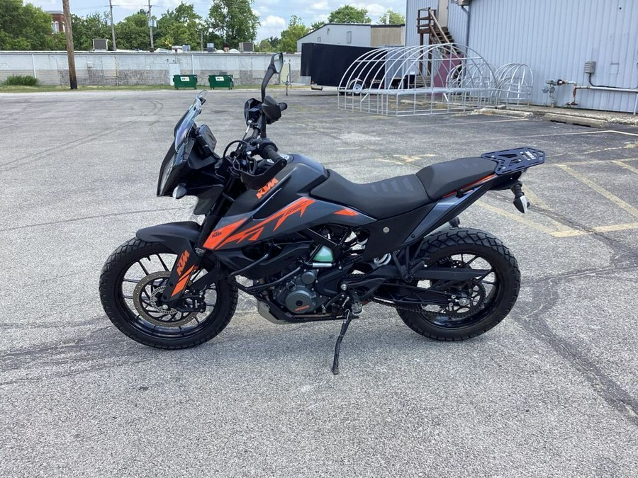 2022 KTM Adventure 390