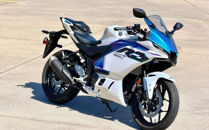 2025 Yamaha YZF-R3