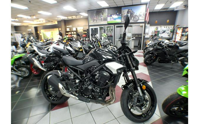 2025 Z900 ABS - Kawasaki