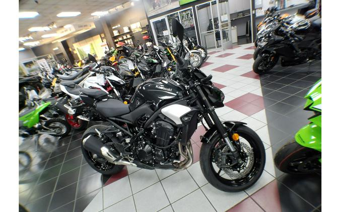 2025 Z900 ABS - Kawasaki