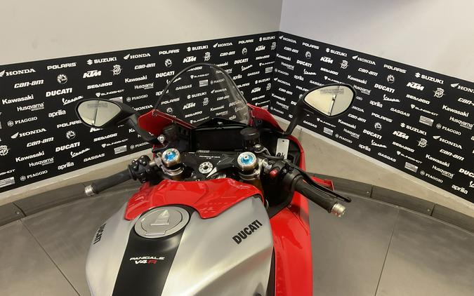 2027 DUCATI PANIGALE V4R - 3235D