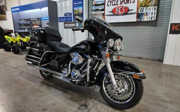 2013 Harley-Davidson® FLHTC - Electra Glide® Classic