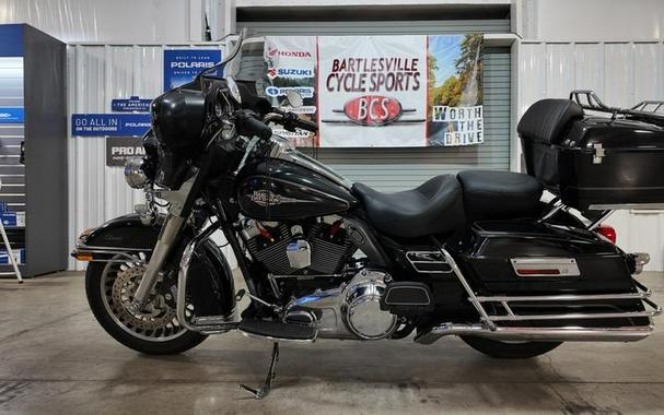 2013 Harley-Davidson® FLHTC - Electra Glide® Classic