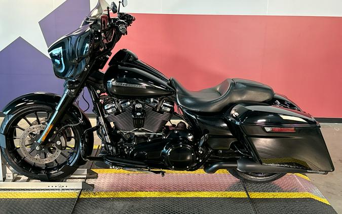 2018 Harley-Davidson STREET GLIDE SPECIAL