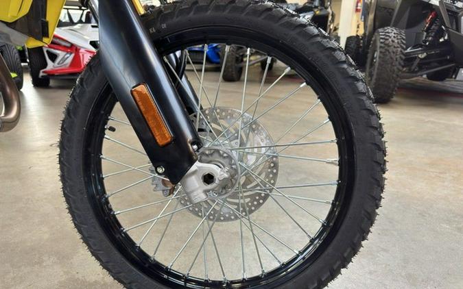 2025 Suzuki DR-Z400SM5