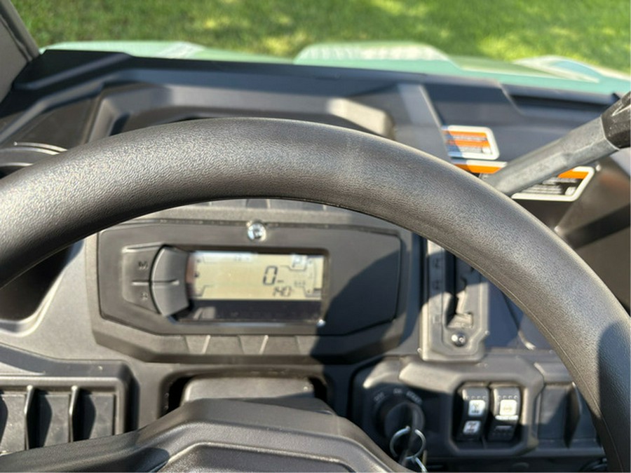 2025 Can-Am Defender DPS HD7 Compass Green DPS HD7