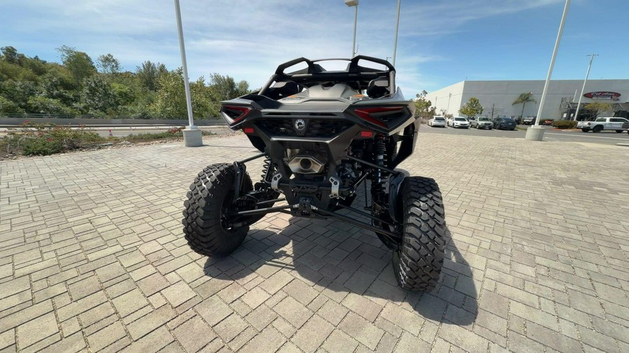 2026 Can-Am MAVERICK R MAX X RC WITH SMART-SHOX 999T DCT