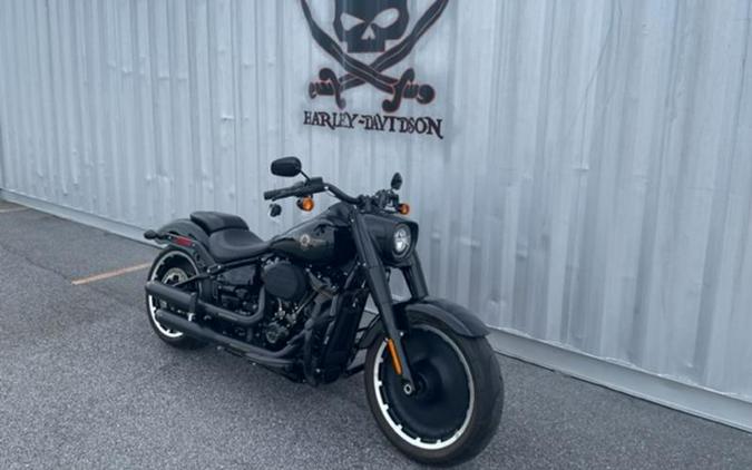 2020 Harley-Davidson Fat Boy 30th Anniversary Review (8 Fast Facts)