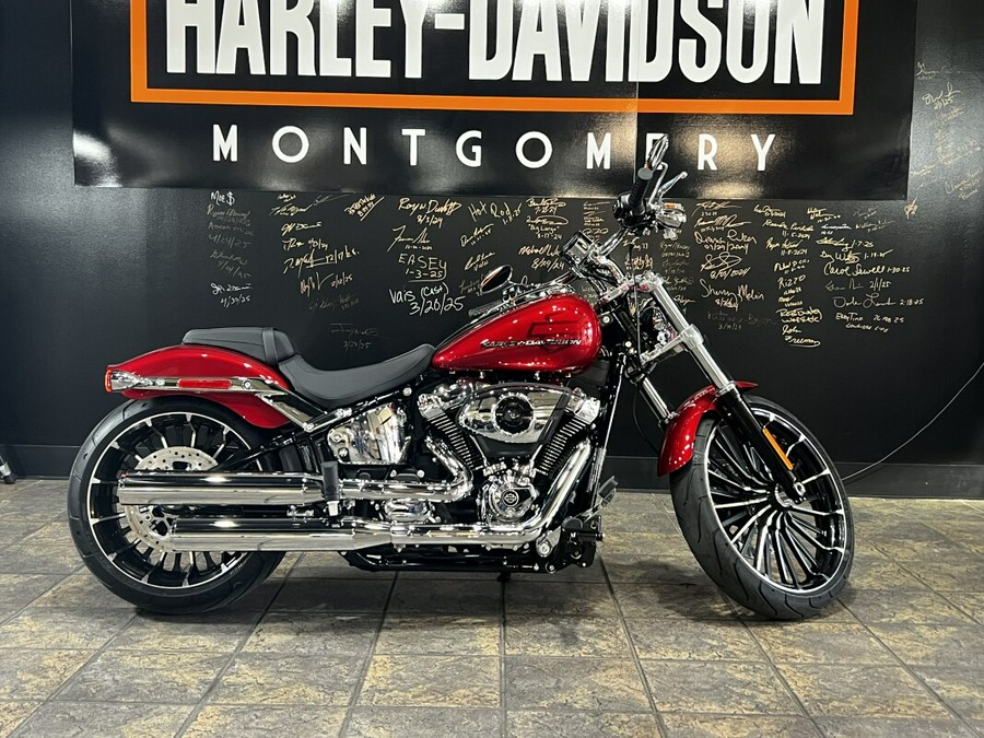 2025 Harley-Davidson Breakout® Brilliant Red