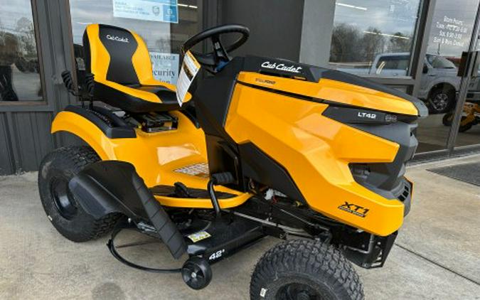 2026 Cub Cadet XT1 Enduro Series XT1 LT42 IntelliPOWER 42 in. Cub Cadet 547 cc