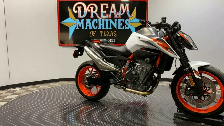 2021 KTM 890 Duke R