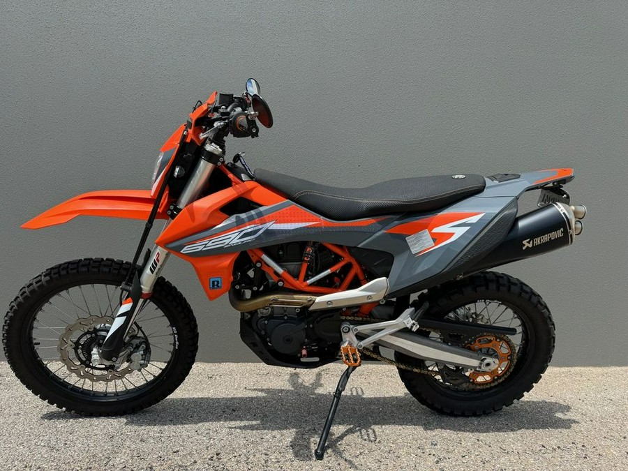 2022 KTM 690 Enduro R