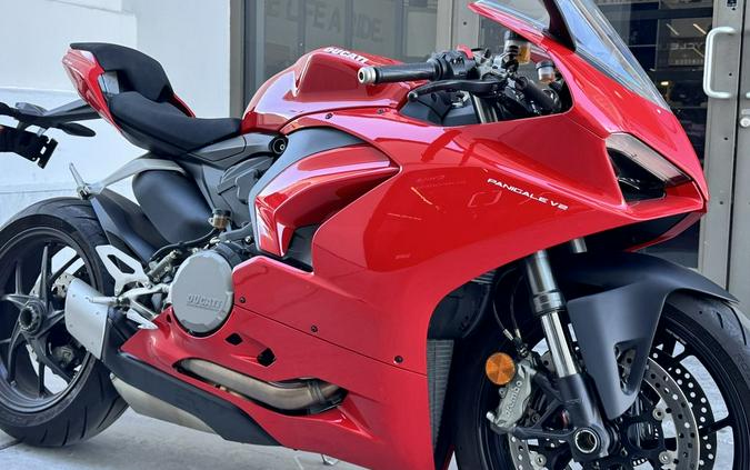 2021 Ducati Panigale V2 Ducati Red