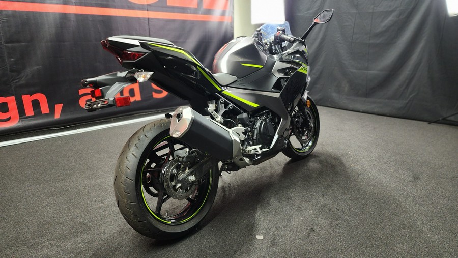 2021 Kawasaki NINJA 400 ABS