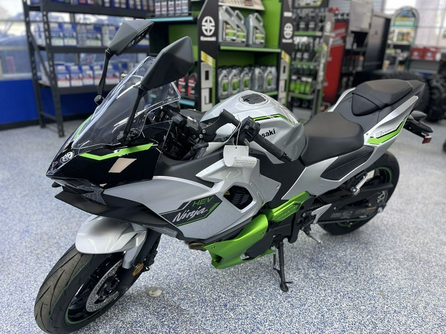 2024 Kawasaki Ninja® 7 Hybrid ABS