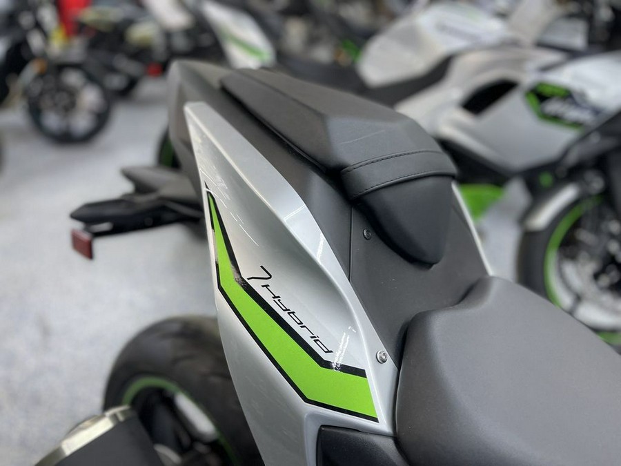 2024 Kawasaki Ninja® 7 Hybrid ABS