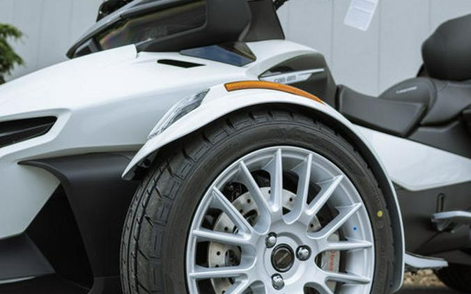 2026 Can-Am® Spyder RT Limited Platine