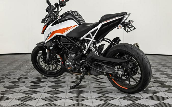 2022 KTM 390 Duke