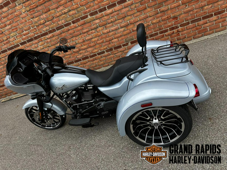 2024 Harley-Davidson® FLTRT - Road Glide® 3