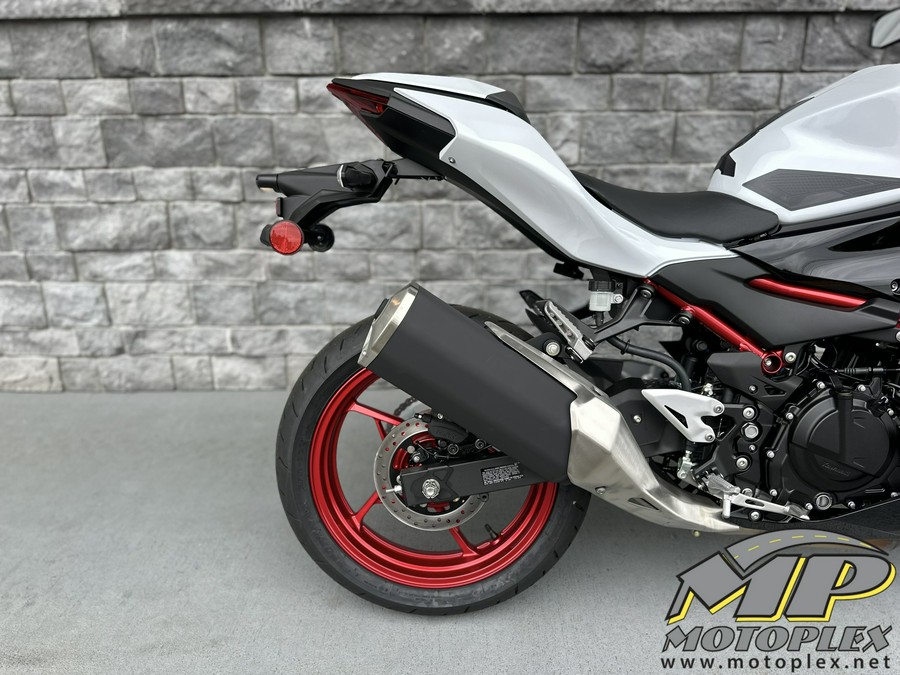 2026 Kawasaki Z500 SE ABS