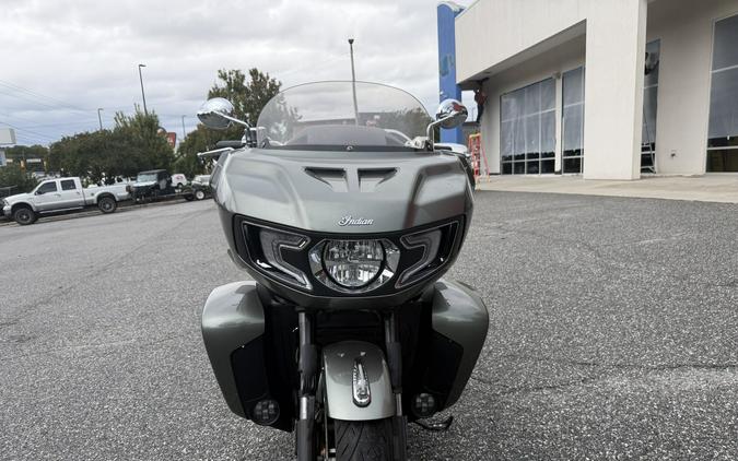 2022 Indian Pursuit® Limited® with Premium Package
