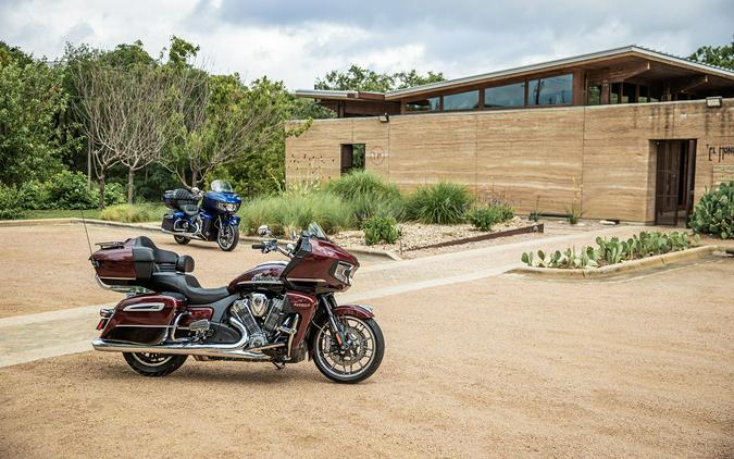 2022 Indian Pursuit® Limited® with Premium Package