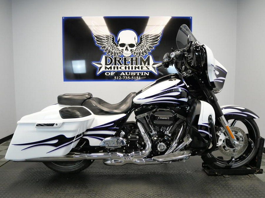 2016 Harley-Davidson® FLHXSE - CVO™ Street Glide®