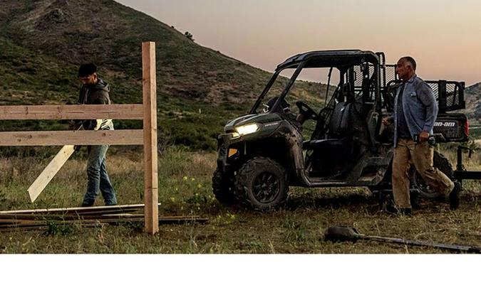 2025 Can-Am Defender DPS HD7 Compass Green DPS HD7