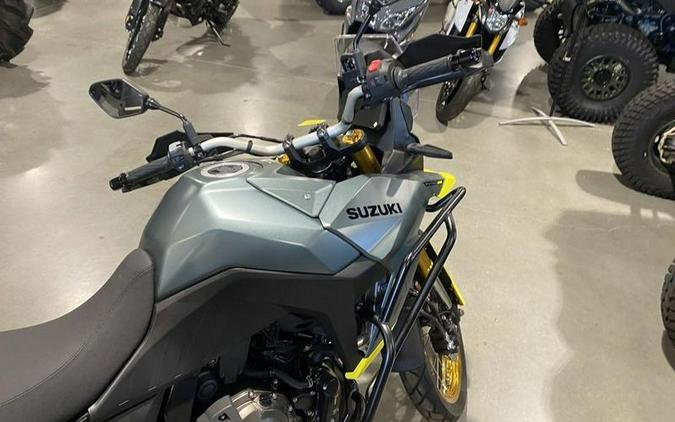 2024 Suzuki V-Strom 800DE Adventure