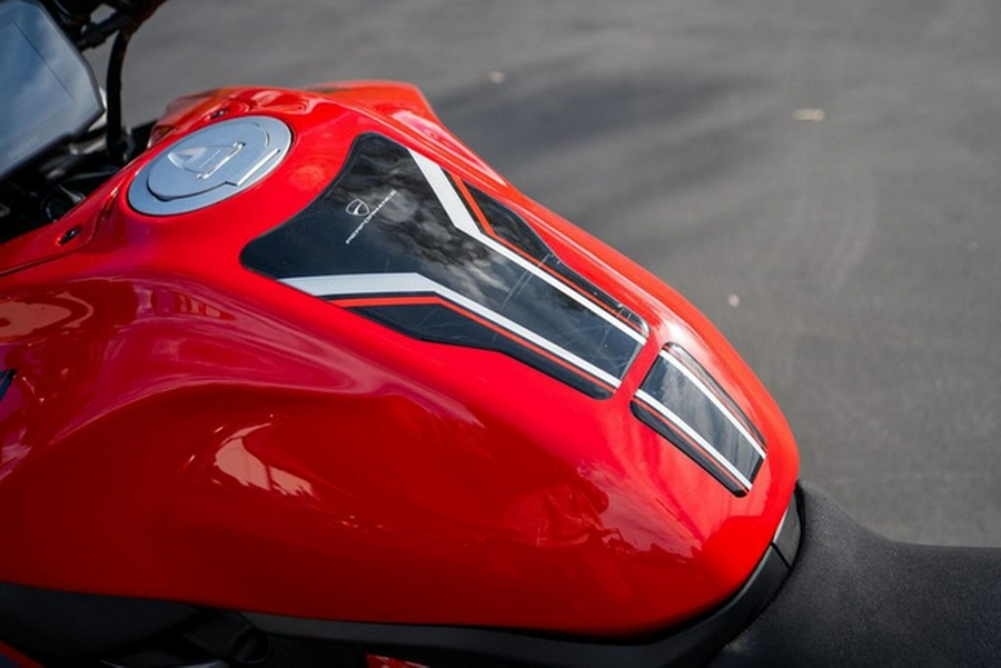 2025 Ducati Diavel V4 Ducati Red V4