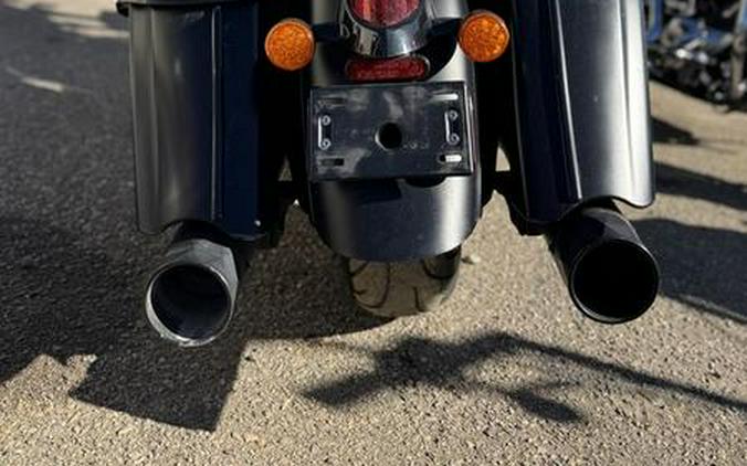 2019 Indian Motorcycle® Springfield® Dark Horse® Thunder Black Smoke