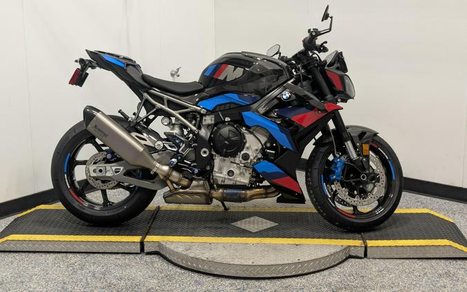 2026 BMW M 1000 R