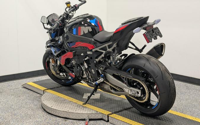 2026 BMW M 1000 R
