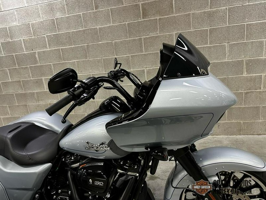 2024 Harley-Davidson® FLTRT - Road Glide® 3