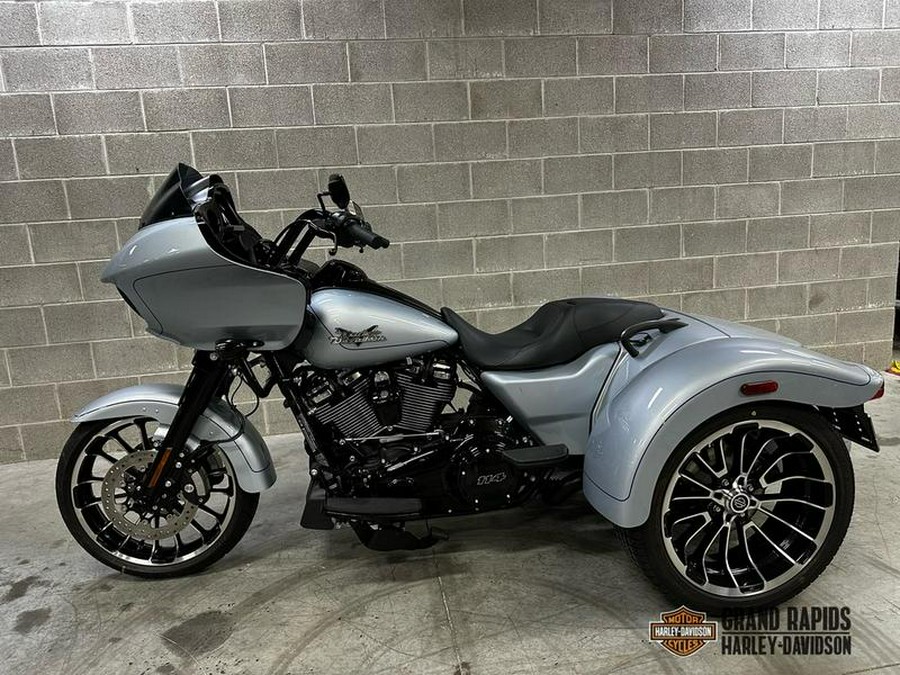 2024 Harley-Davidson® FLTRT - Road Glide® 3