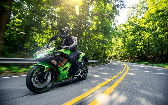 2023 Kawasaki Ninja 400 KRT Edition