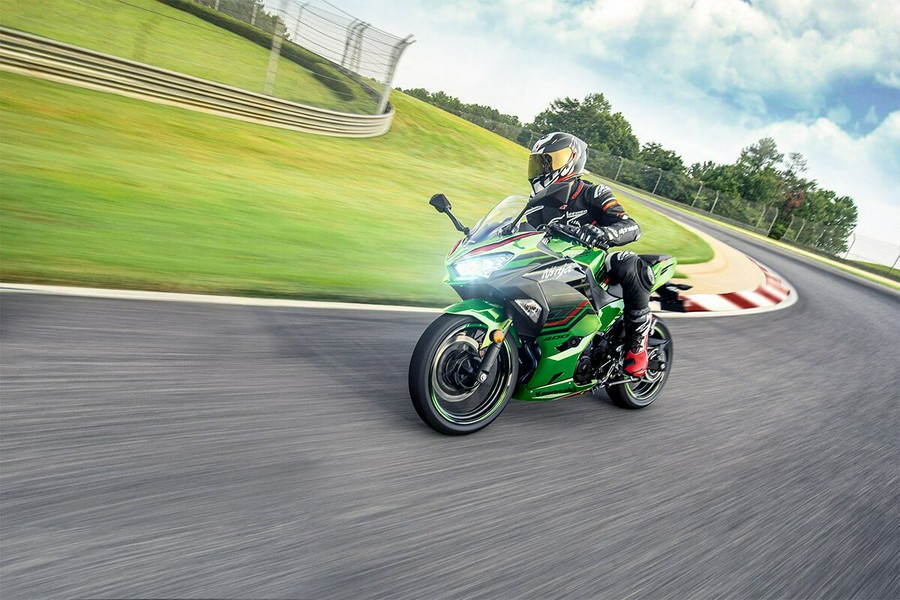 2023 Kawasaki Ninja 400 KRT Edition