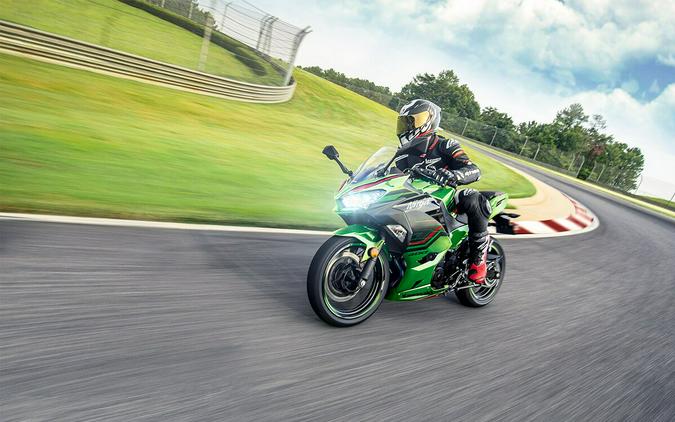 2023 Kawasaki Ninja 400 KRT Edition