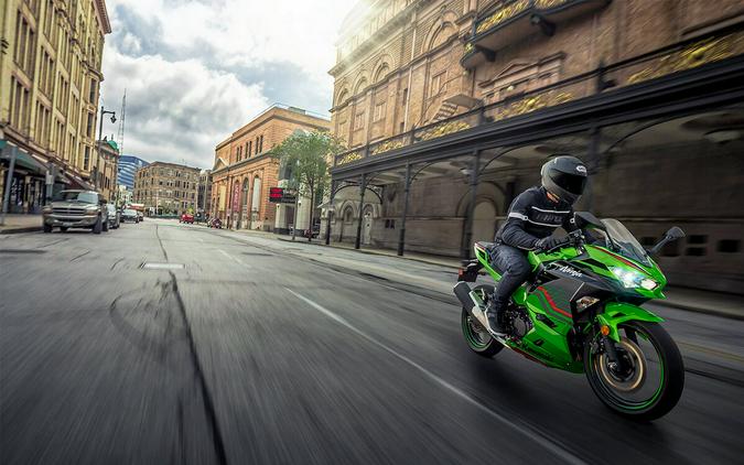 2023 Kawasaki Ninja 400 KRT Edition