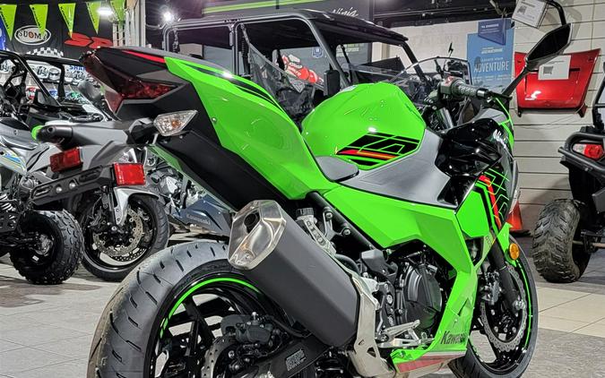 2023 Kawasaki Ninja 400 KRT Edition