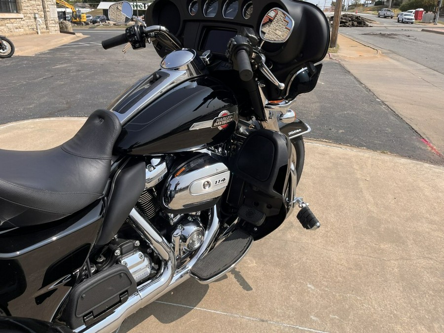 FLHTCUTG 2022 Tri Glide Ultra